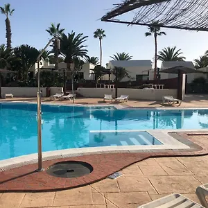 https://bungalow-yoaa.in-canary-islands.com