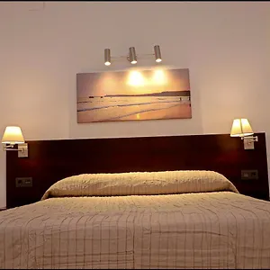 https://apartamento-central-planta-baja-conil-de-la-frontera.es-andalucia.com